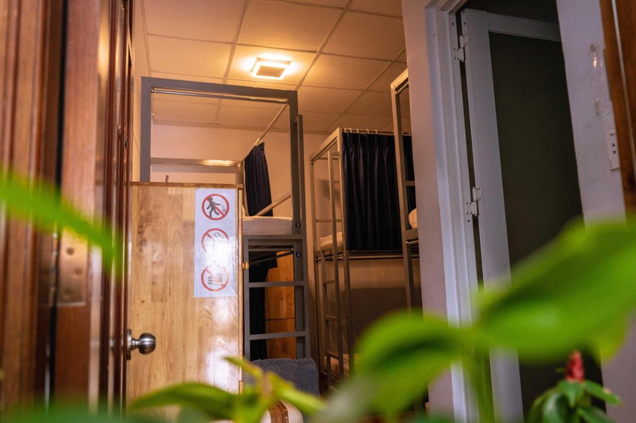 Albergue The Crib Vietnam Ciudad Ho Chi Minh  Exterior foto